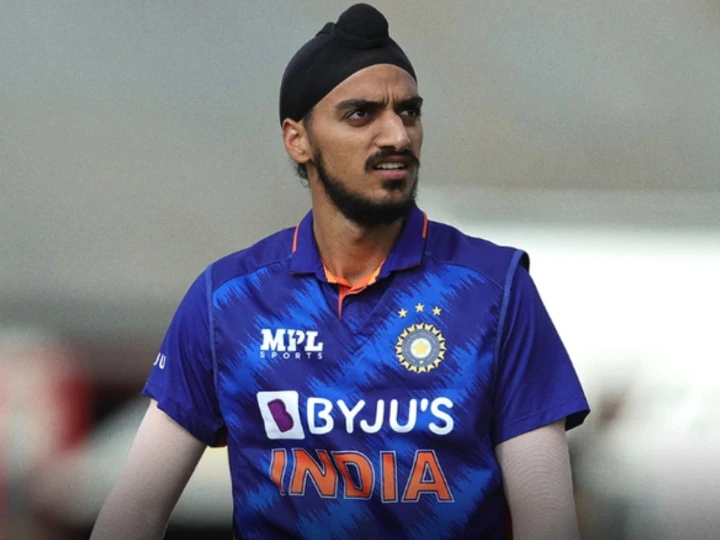 Indian Team Head Coach Rahul Dravid Compared Arshdeep Singh With Indian Team Head Coach Rahul Dravid Compared Arshdeep Singh With Jasprit Bumrah