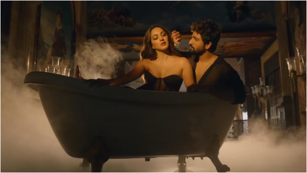 बाथटब में विक्की कौशल-कियारा आडवाणी का रोमांस, बोले- 'जो तूने