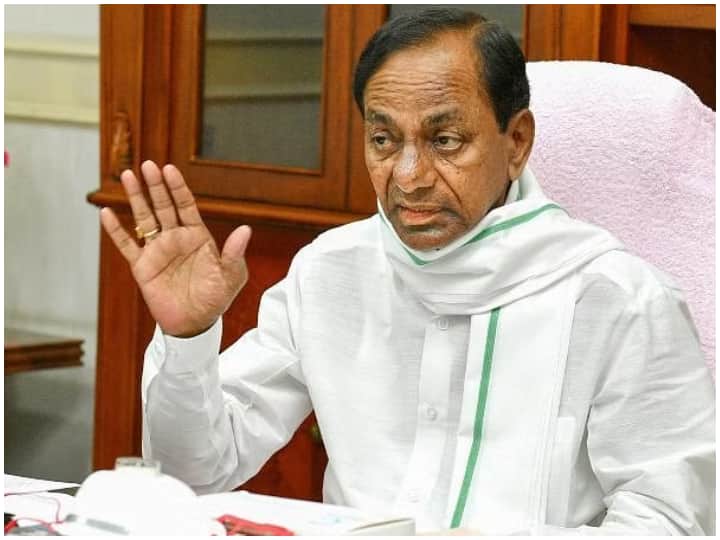 Telangana Congress Leaders Manickam Tagore Shashi Tharoor Slammed KCR For