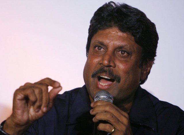 Former India Skipper Kapil Dev Controversial Remark On Pressure Of Former India Skipper Kapil Dev Controversial Remark On Pressure Of Playing In IPL Know Details | Kapil Dev On IPL: आईपीएल में खिलाड़यों पर प्रेशर को लेकर कपिल देव का विवादित बयान, बोले