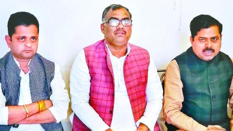 सपा का विलय करें तो अखिलेश यादव को केंद्रीय मंत्री बनाने पर भाजपा करेगी विचार  : गिरीश यादव