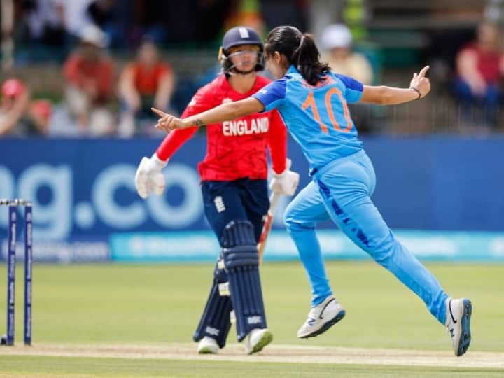 Renuka Singh Thakur Lost Her Father Age 3 Years Taken Renuka Singh Thakur Lost Her Father Age 3 Years Taken 5 Wickets Haul Women T20 World Cup 2023