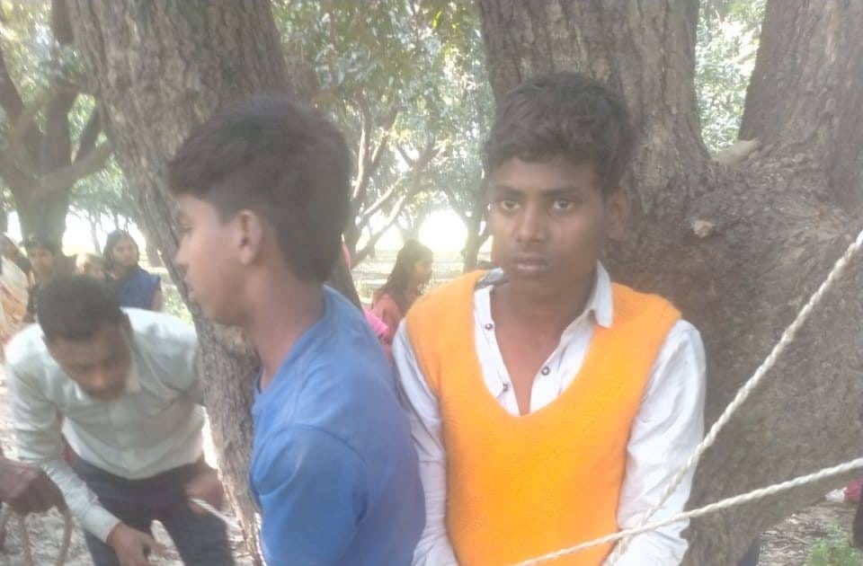 बकरी के लिए पत्ते लेने गए लड़कों को दी तालिबानी