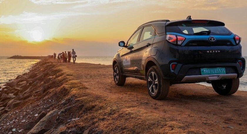 4 दिन में 4,000 किलोमीटर... और कश्मीर से कन्याकुमारी पहुंच Tata Nexon EV