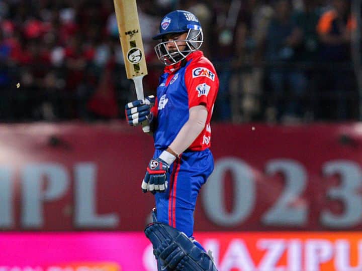IPL 2023 DC Batter Prithvi Shaw Scored Half Century Against Punjab Kings Fans Warn CSK See Twitter Reactions