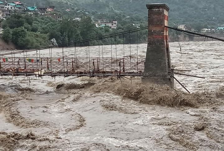 Rain Live Updates Monsoon Heavy Rains Alert Waterlogged traffic jam