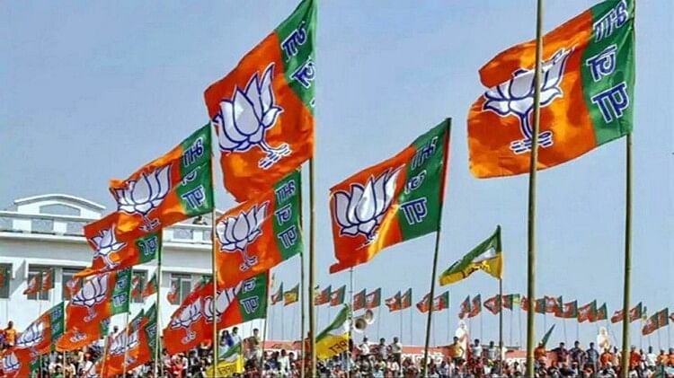 Up:मिशन 2024 के लिए Bjp में बदलाव की तैयारी, आगरा