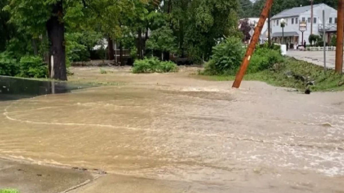 न्यूयॉर्क और बोस्टन में बाढ़ की दहशत, एक की मौत... अमेरिका में भी बारिश से बाढ़ जैसे हालात