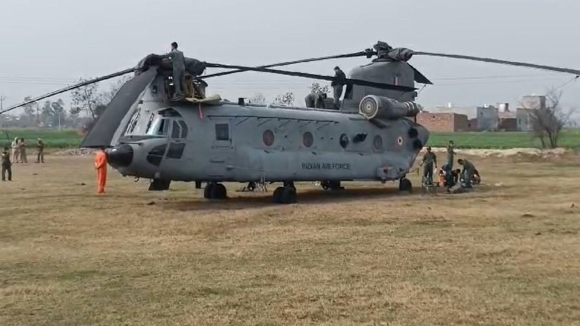 चिनूक की इमरजेंसी लैंडिंग