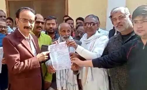 Jaunpur News : मांगों को लेकर कोटेदार संघ ने सौंपा ज्ञापन