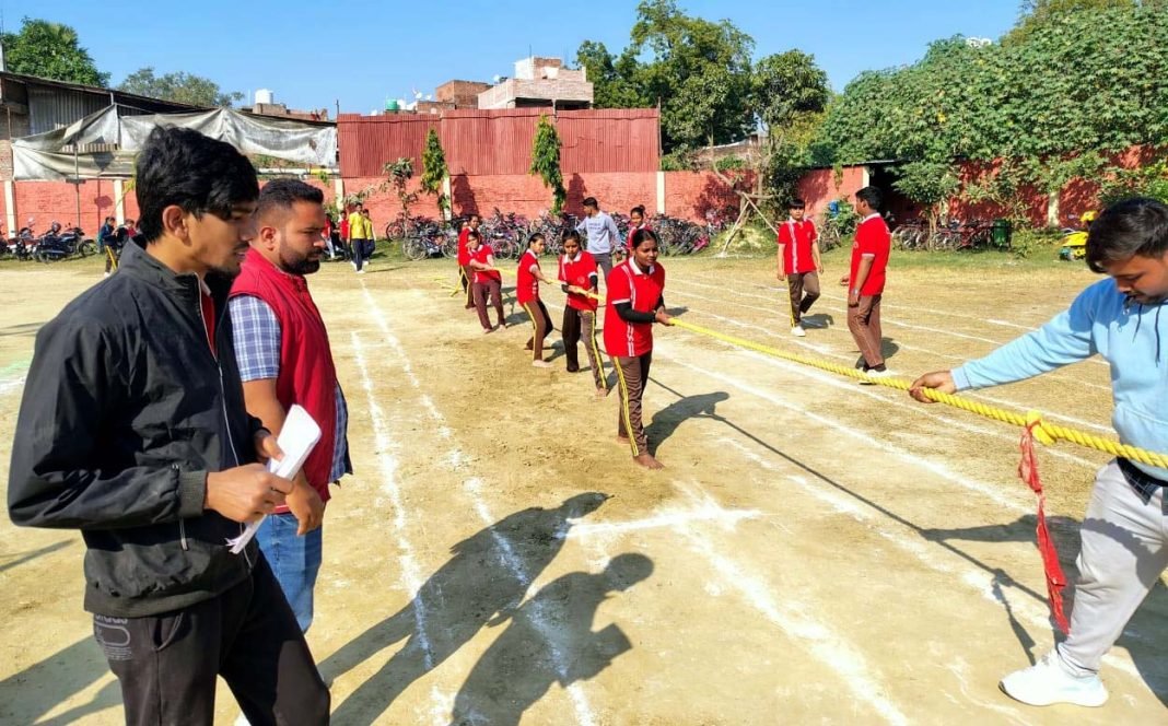 Mungrabadshah News : सात दिवसीय वार्षिक खेलकूद प्रतियोगिता के चौथे दिन येलो व ब्लू हाउस का रहा दबदबा