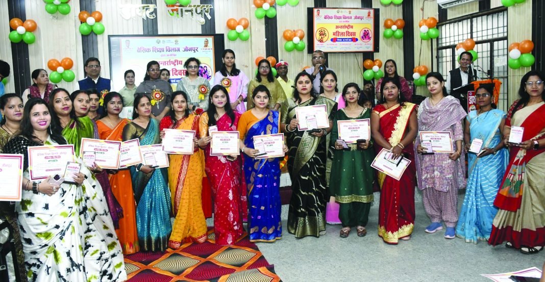 बेसिक शिक्षा विभाग जौनपुर द्वारा अंतर्राष्ट्रीय महिला दिवस पर विशेष आयोजन बेसिक शिक्षा विभाग जौनपुर द्वारा अंतर्राष्ट्रीय महिला दिवस पर विशेष आयोजन