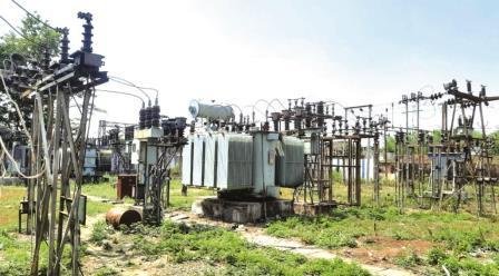 गर्मी फुल, व्यवस्था नुल…
