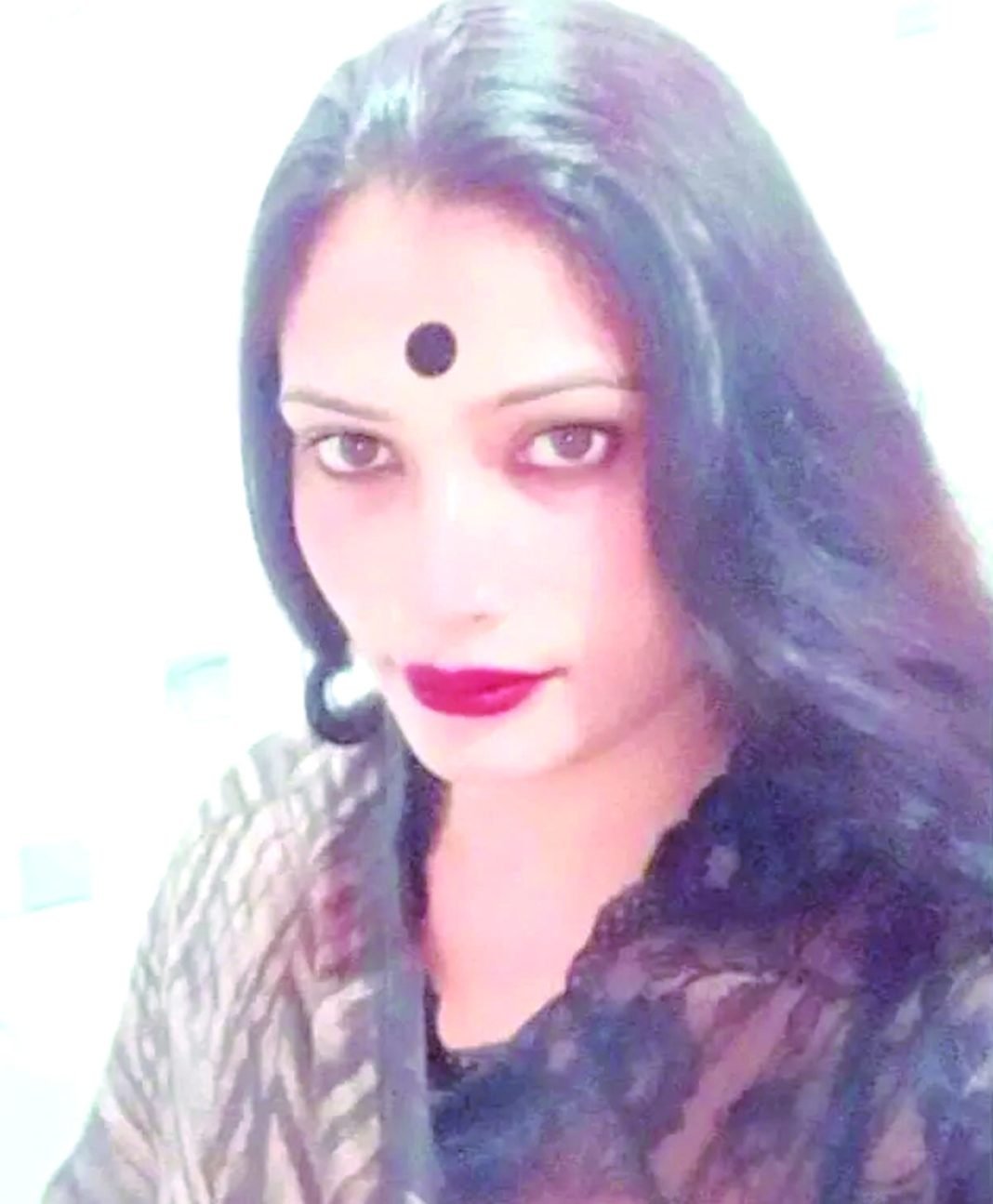 खाई में पलटी आर्टिका कार किन्नर की मौत, चालक गंभीर खाई में पलटी आर्टिका कार किन्नर की मौत, चालक गंभीर