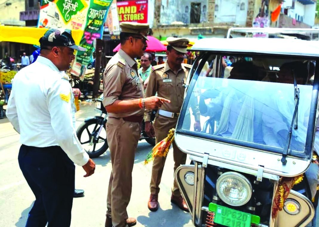 602 ई रिक्शा चालकों का चालान, 47 सीज 602 ई रिक्शा चालकों का चालान, 47 सीज