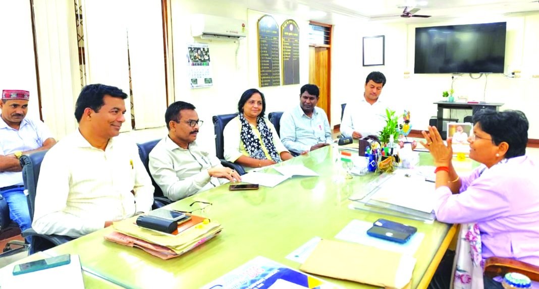 उत्साह और सहभागिता के साथ आयोजित होंगे योग के कार्यक्रम : कुलपति उत्साह और सहभागिता के साथ आयोजित होंगे योग के कार्यक्रम : कुलपति