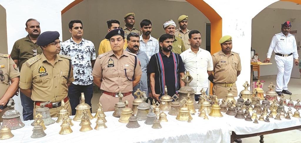 पहले रेकी फिर मंदिरों में करते थे चोरी, तीन गिरफ्तार पहले रेकी फिर मंदिरों में करते थे चोरी, तीन गिरफ्तार