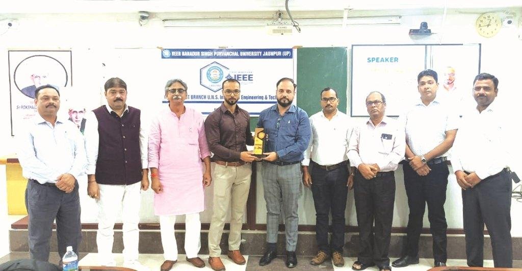 दीक्षोत्सव एवं इंजीनियर्स डे पर हुईं तकनीकी कार्यशालाएं