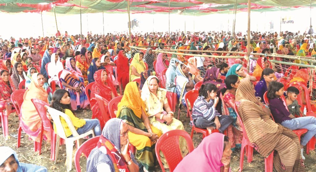 जीविका कमायें और समय निकालकर भगवान का भजन भी करें : पंकज महाराज