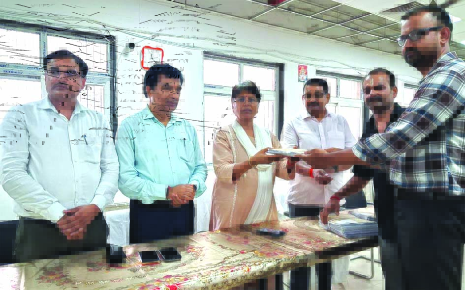 पूर्वांचल विश्वविद्यालय में सम सेमेस्टर परीक्षा 2026 के मूल्यांकन कार्य की शुरुआत