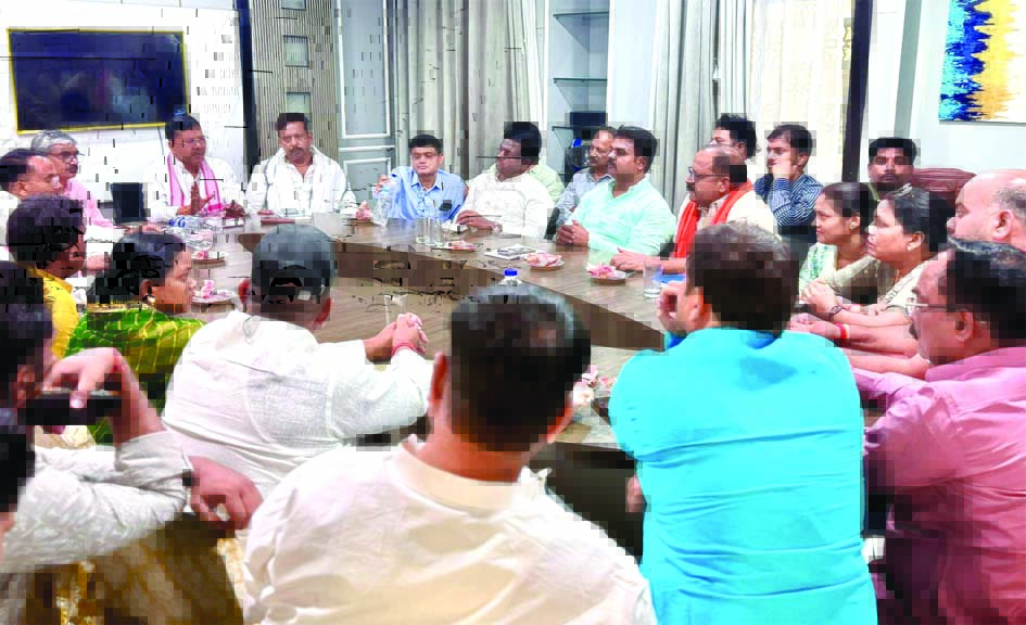 भाजपा कार्यकर्ता प्रशिक्षण बैठक जौनपुर में भाजपा प्रशिक्षण वर्ग को लेकर आयोजित बैठक