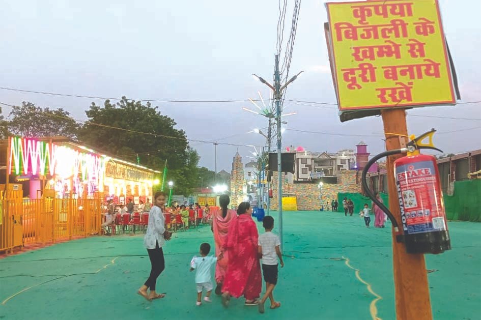 जौनपुर में आयोजित मेले की सुरक्षा व्यवस्था पर सवाल