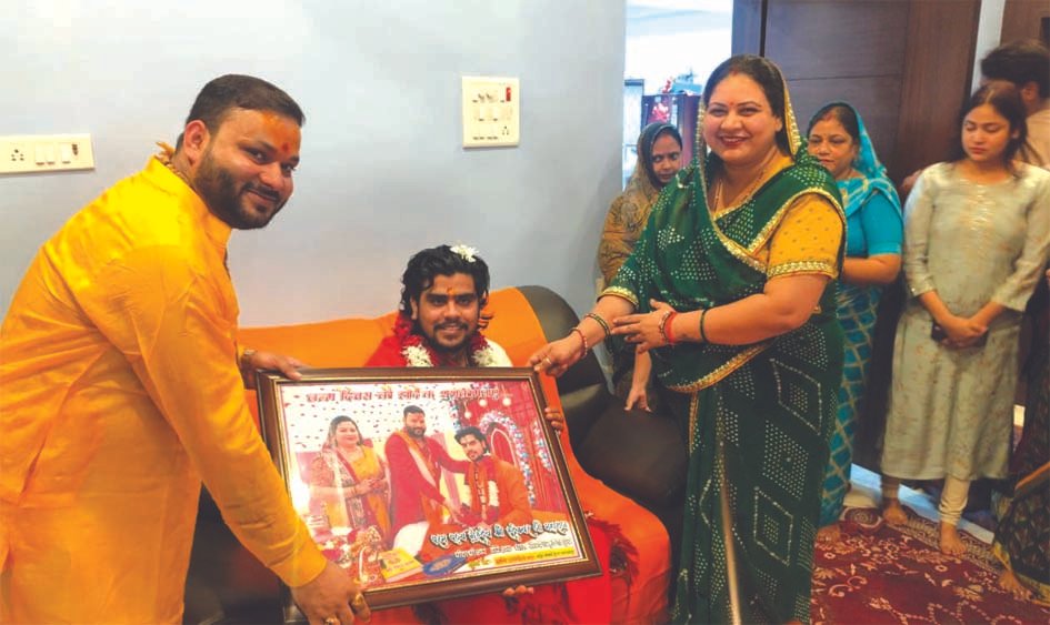 धर्म मनुष्य को सत्य के मार्ग पर ले जाता है : रुद्रेश्वर महाराज