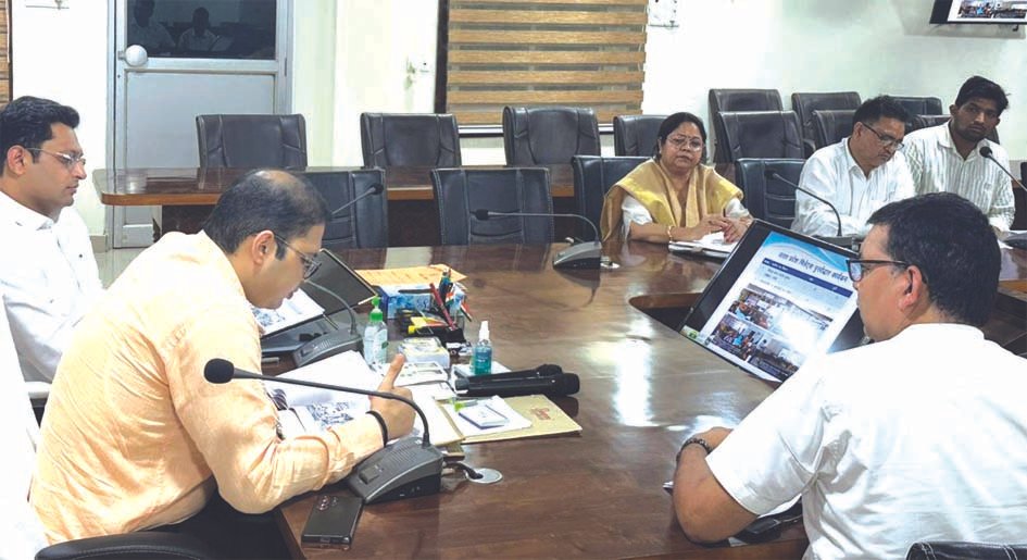 किसान सम्मान निधि के लंबित आवेदन तत्काल निस्तारित करने के निर्देश