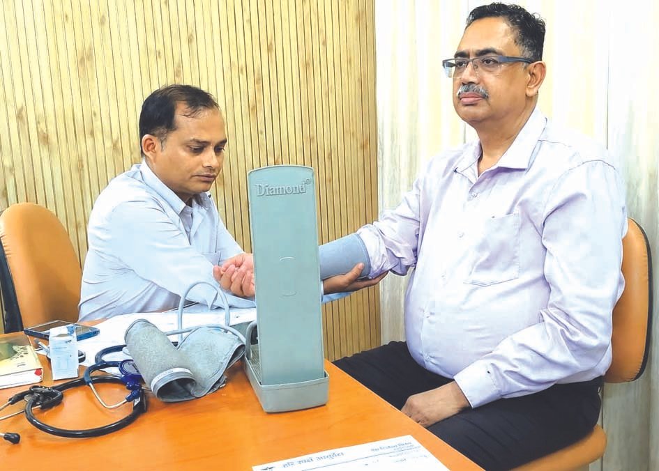 निरोगी काया के लिए संतुलित जीवनशैली जरूरी : प्रो.राकेश सिंह