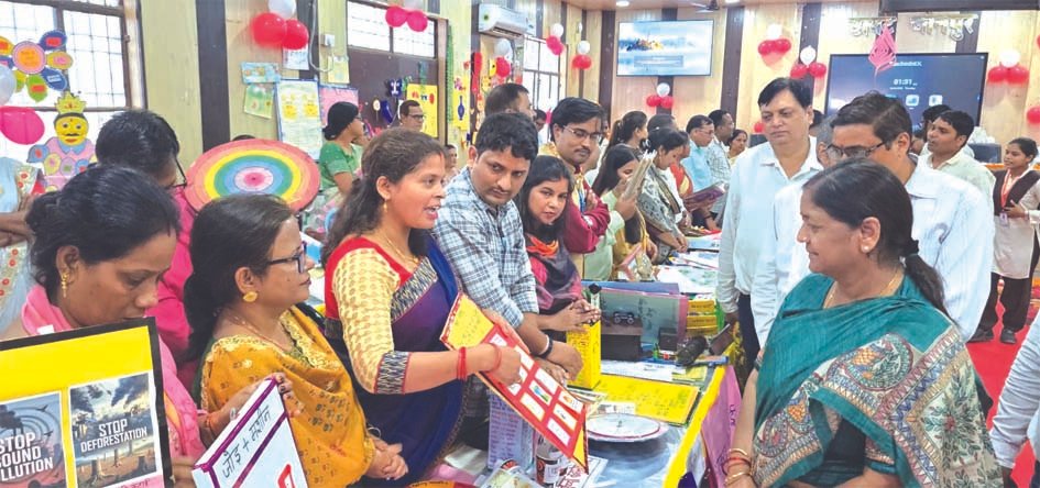 जौनपुर डायट में नवाचार महोत्सव, शिक्षकों ने प्रस्तुत किए अभिनव प्रयोग