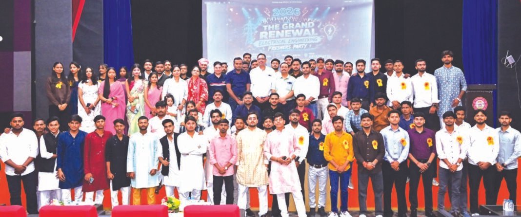 सफलता का कोई शॉर्टकट नहीं, अभ्यास ही असली कुंजी : प्रो. आरके सिंह सफलता का कोई शॉर्टकट नहीं, अभ्यास ही असली कुंजी : प्रो. आरके सिंह