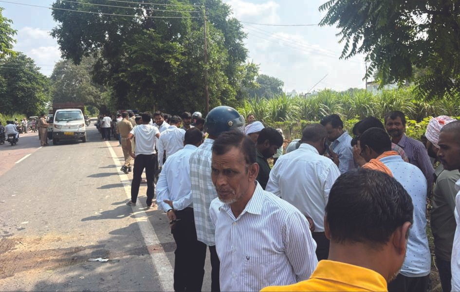 बेटी की सगाई में घर आ रहे ठेकेदार की सड़क हादसे में मौत, परिवार में मातम बेटी की सगाई में घर आ रहे ठेकेदार की सड़क हादसे में मौत, परिवार में मातम