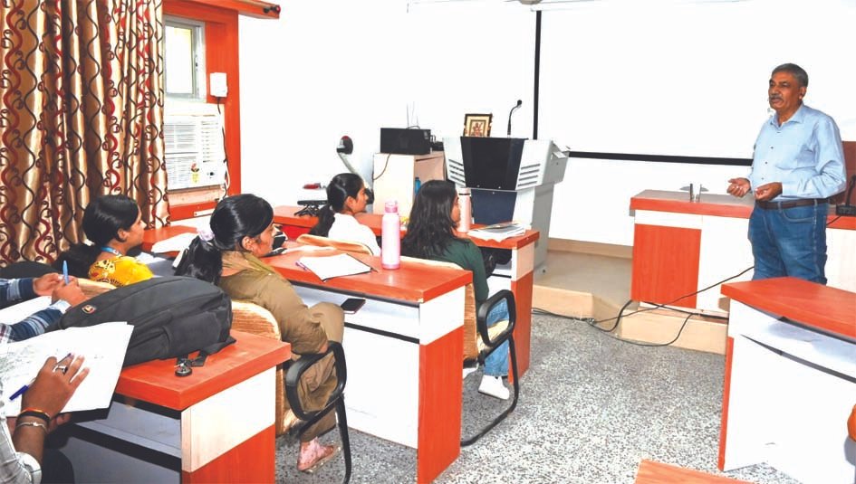 दूध से पनीर तक संरक्षण की वैज्ञानिक तकनीक जरूरी : प्रो. सुधीर सिंह