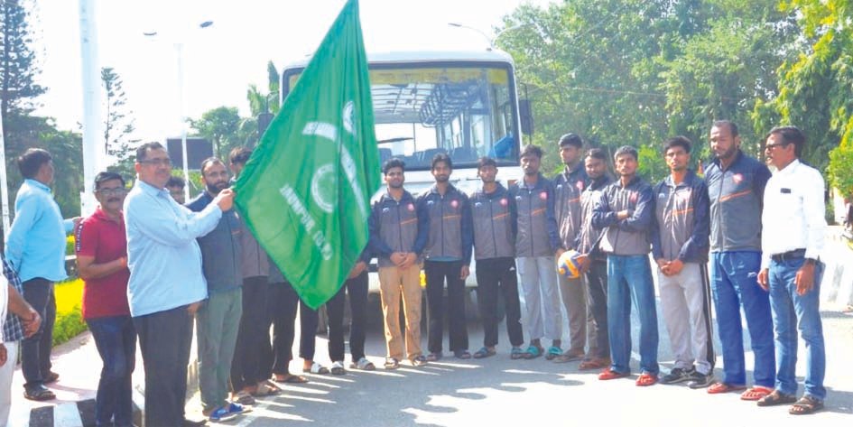 पूर्वांचल विश्वविद्यालय की पुरुष वालीबाल टीम कोलकाता रवाना पूर्वांचल विश्वविद्यालय की पुरुष वालीबाल टीम कोलकाता रवाना