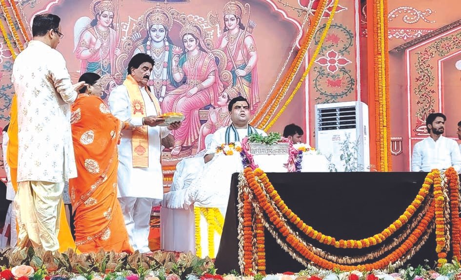 राम के वनवास और केवट संवाद का प्रसंग सुन भावुक हुए श्रद्धालु राम के वनवास और केवट संवाद का प्रसंग सुन भावुक हुए श्रद्धालु
